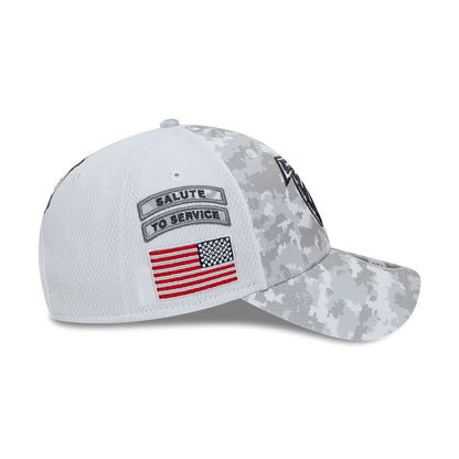 This is a Atlanta Falcons NFL Salute To Service 2024 White 9FORTY Stretch Snap Adjustable Cap 6