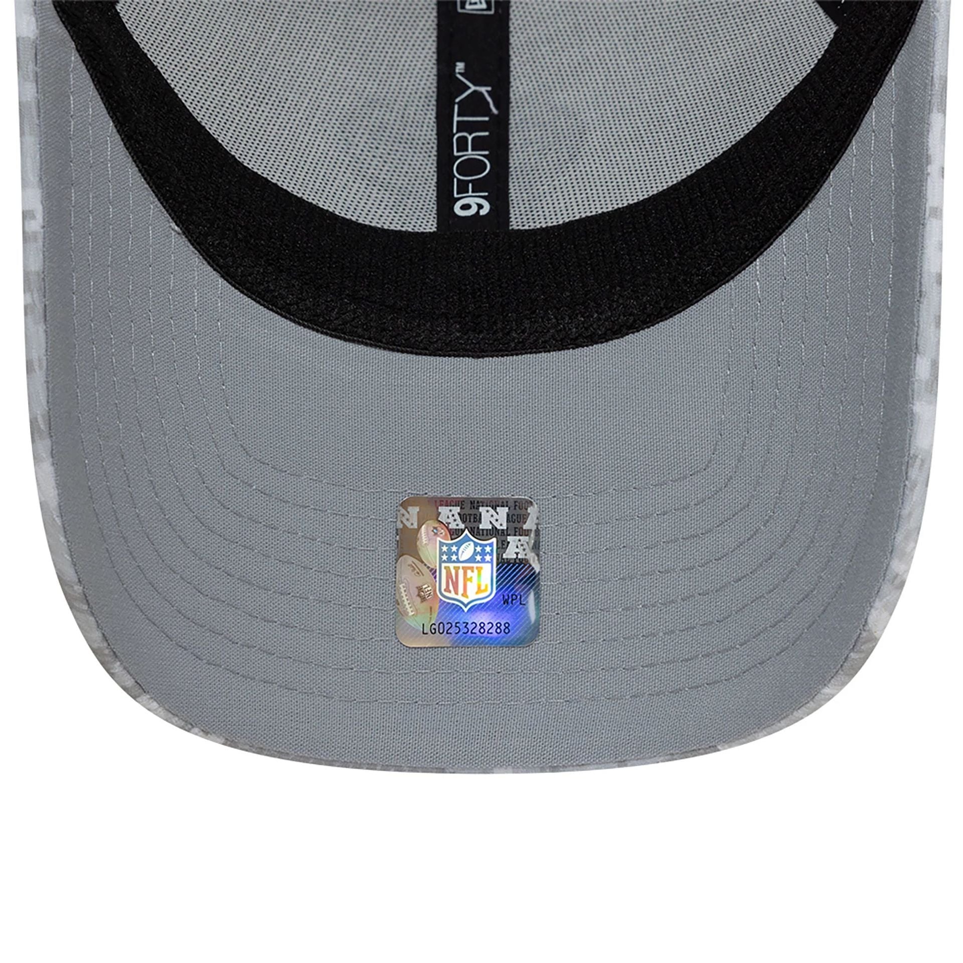 This is a New Orleans Saints NFL Salute To Service 2024 White 9FORTY Stretch Snap Adjustable Cap 2