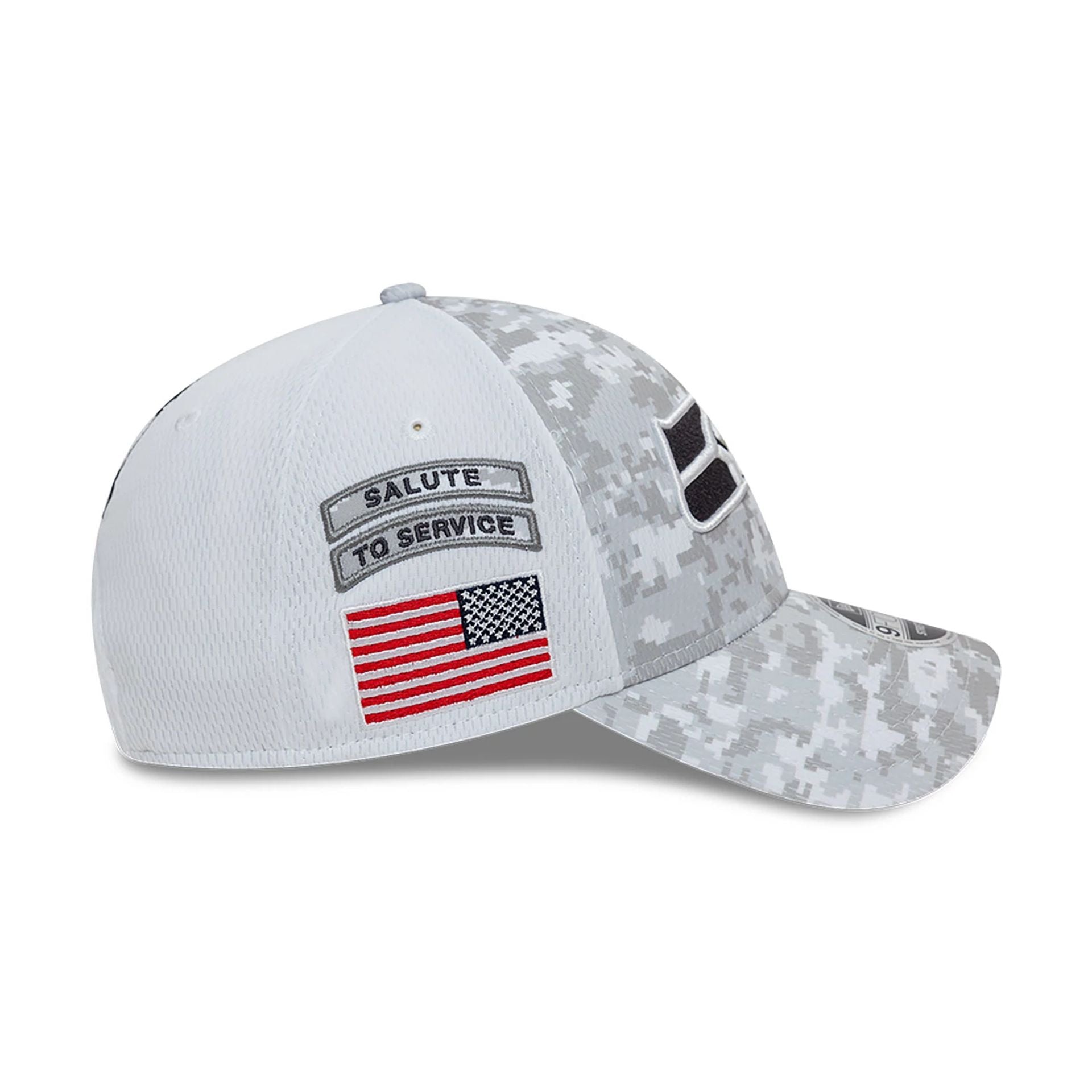 This is a Seattle Seahawks NFL Salute To Service 2024 White 9FORTY Stretch Snap Adjustable Cap 6