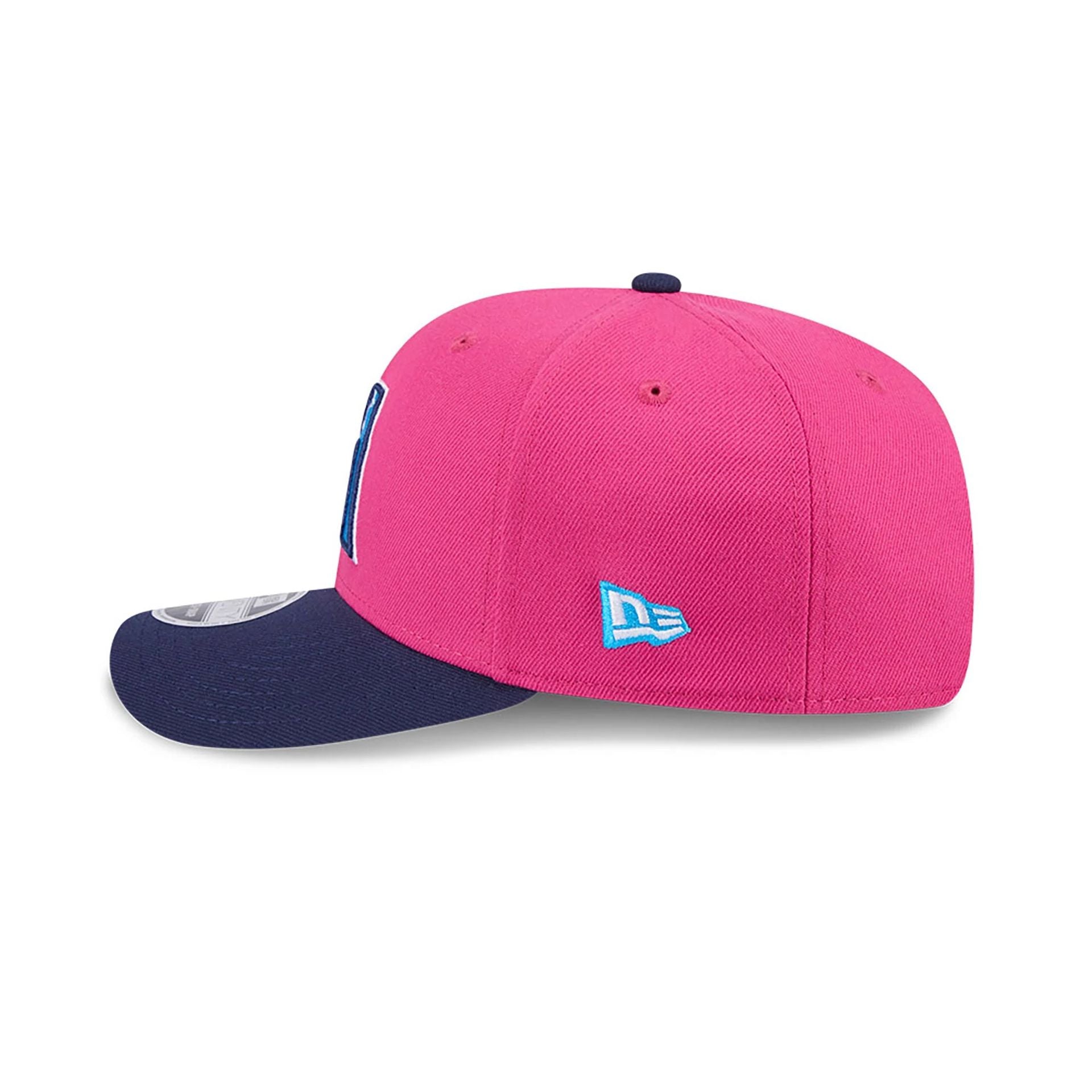 This is a Arizona Diamondbacks Big League Chew Dark Pink 9SEVENTY Stretch Snap Cap 7