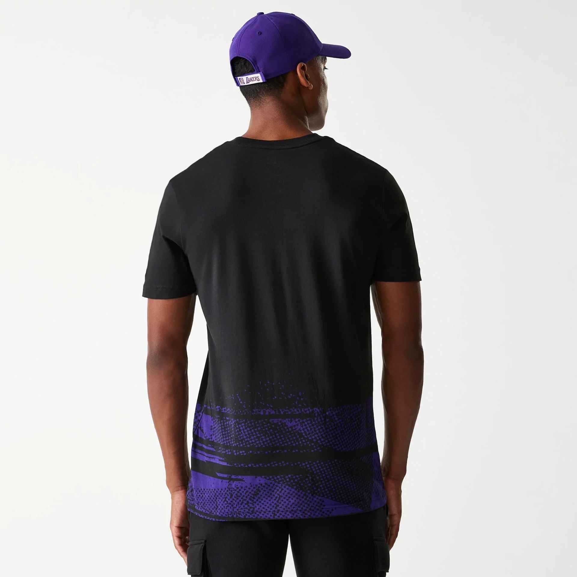 The Male model is wearing LA Lakers NBA Tip Off Black T-Shirt 2