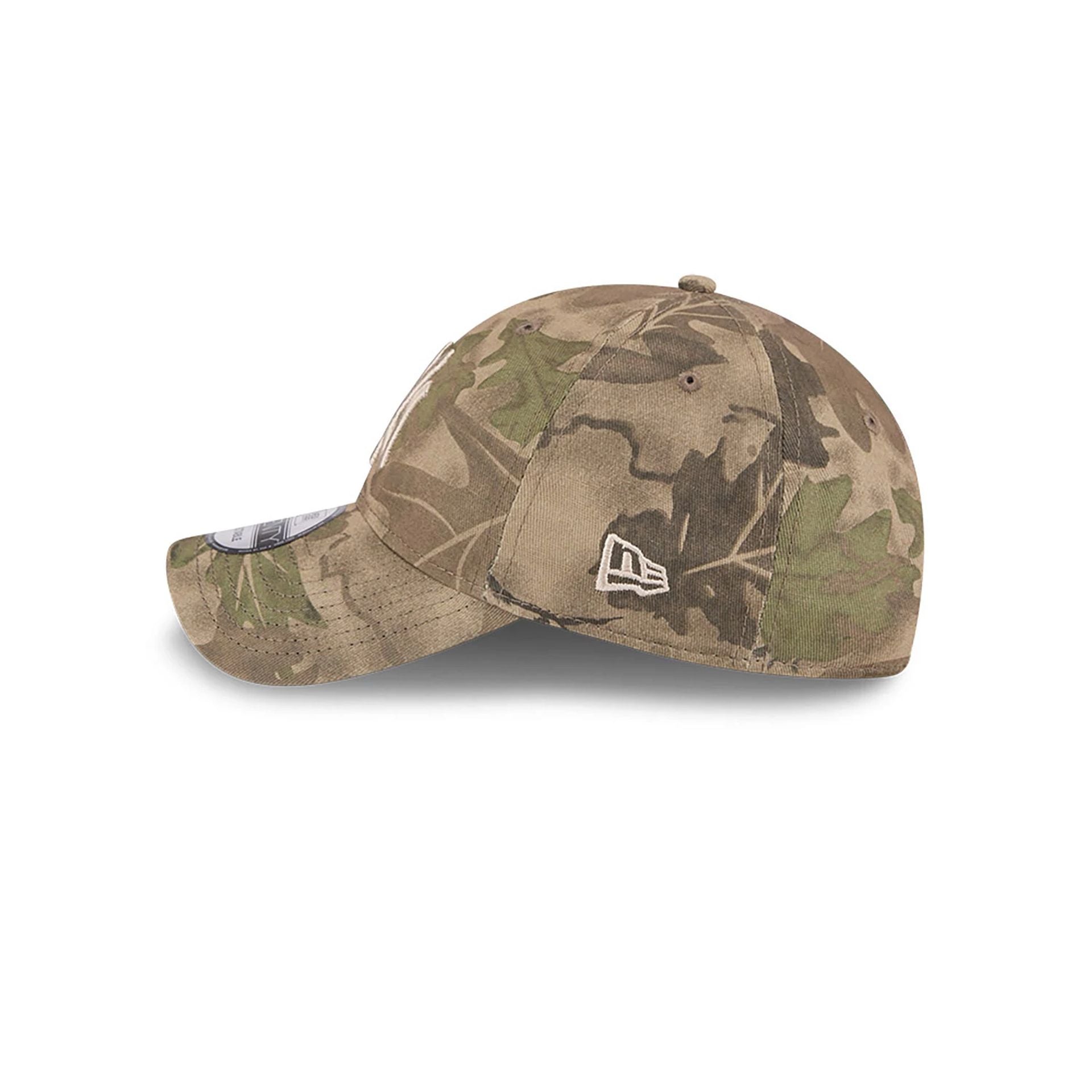 This is a New York Yankees Leaf Camo All Over Print 9TWENTY Adjustable Cap 7