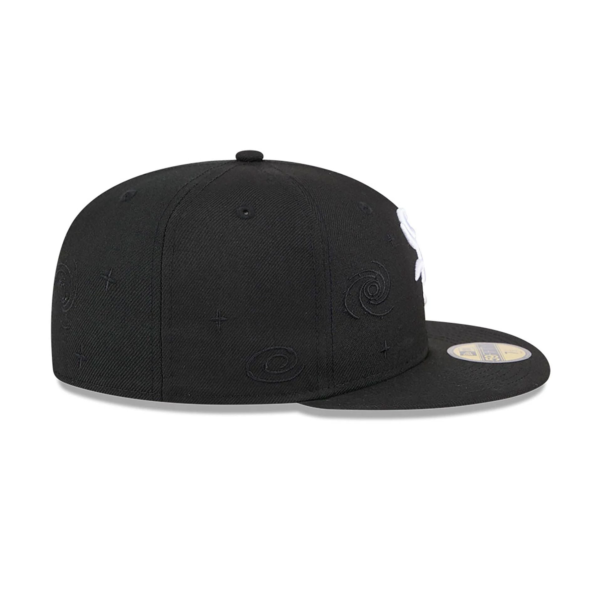 This is a Chicago White Sox Global Black 59FIFTY Fitted Cap 6