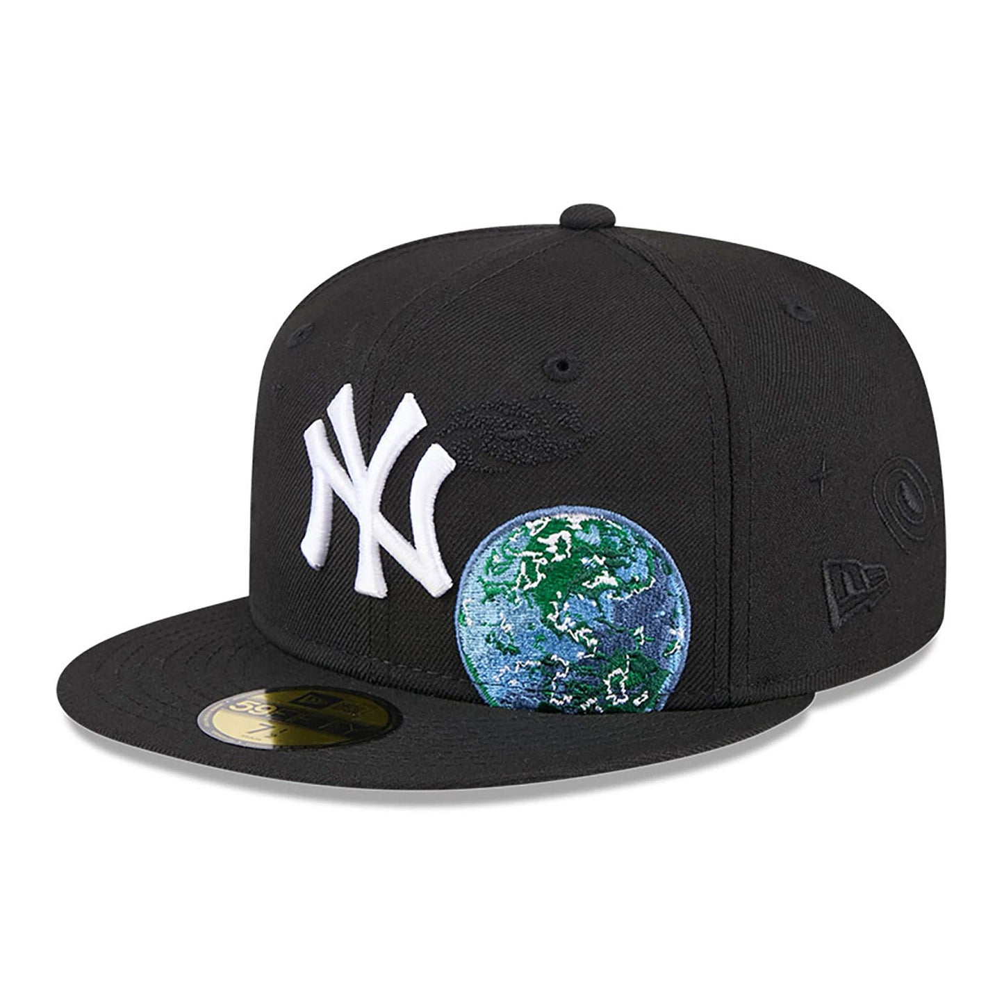 This is a New York Yankees Global Black 59FIFTY Fitted Cap 1