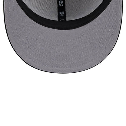 This is a New York Yankees Photoreal Black 59FIFTY Fitted Cap 2