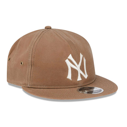 This is a New York Yankees Waxed Canvas Beige Retro Crown 9FIFTY Strapback Cap 3