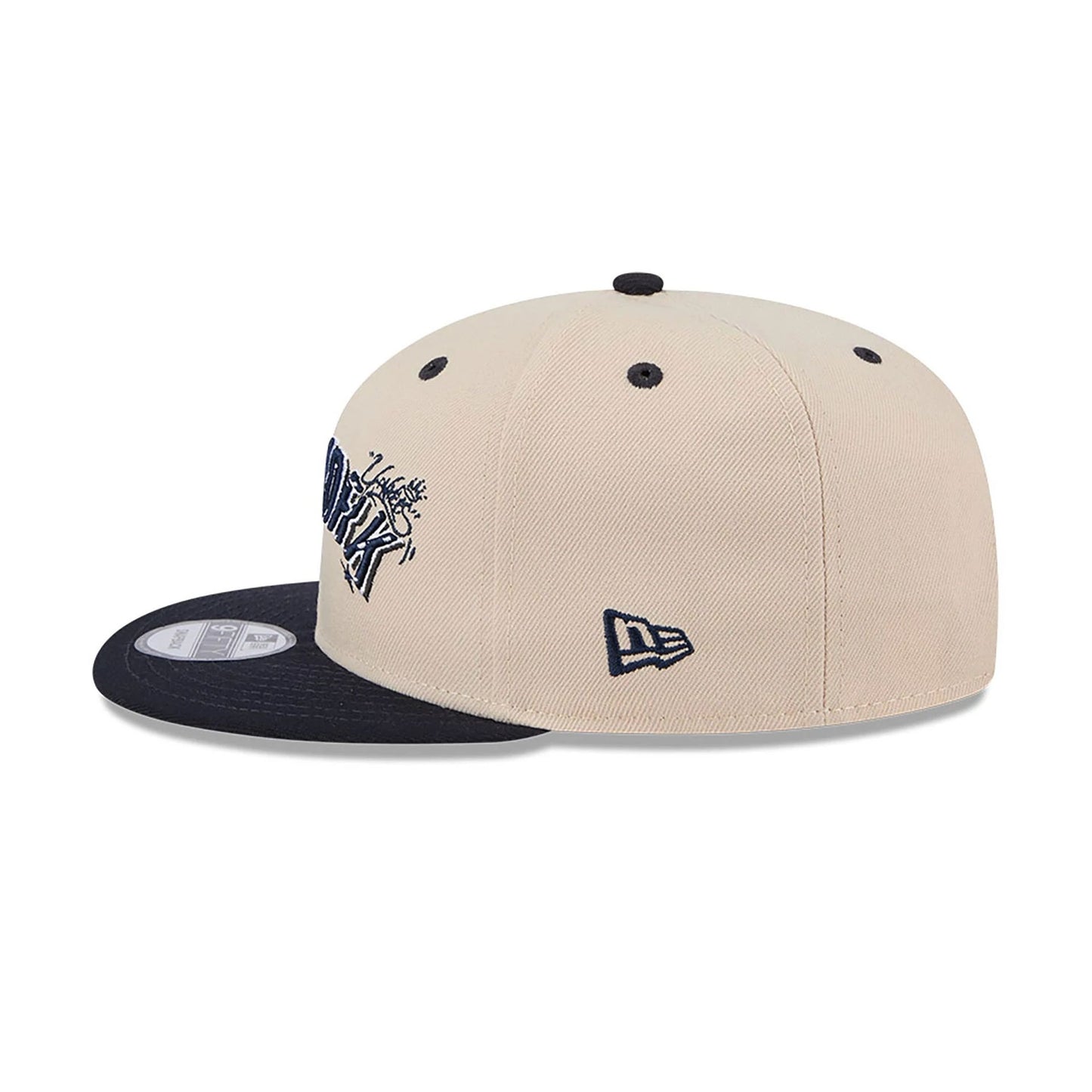 This is a New York Yankees Team Art Beige 9FIFTY Snapback Cap 5