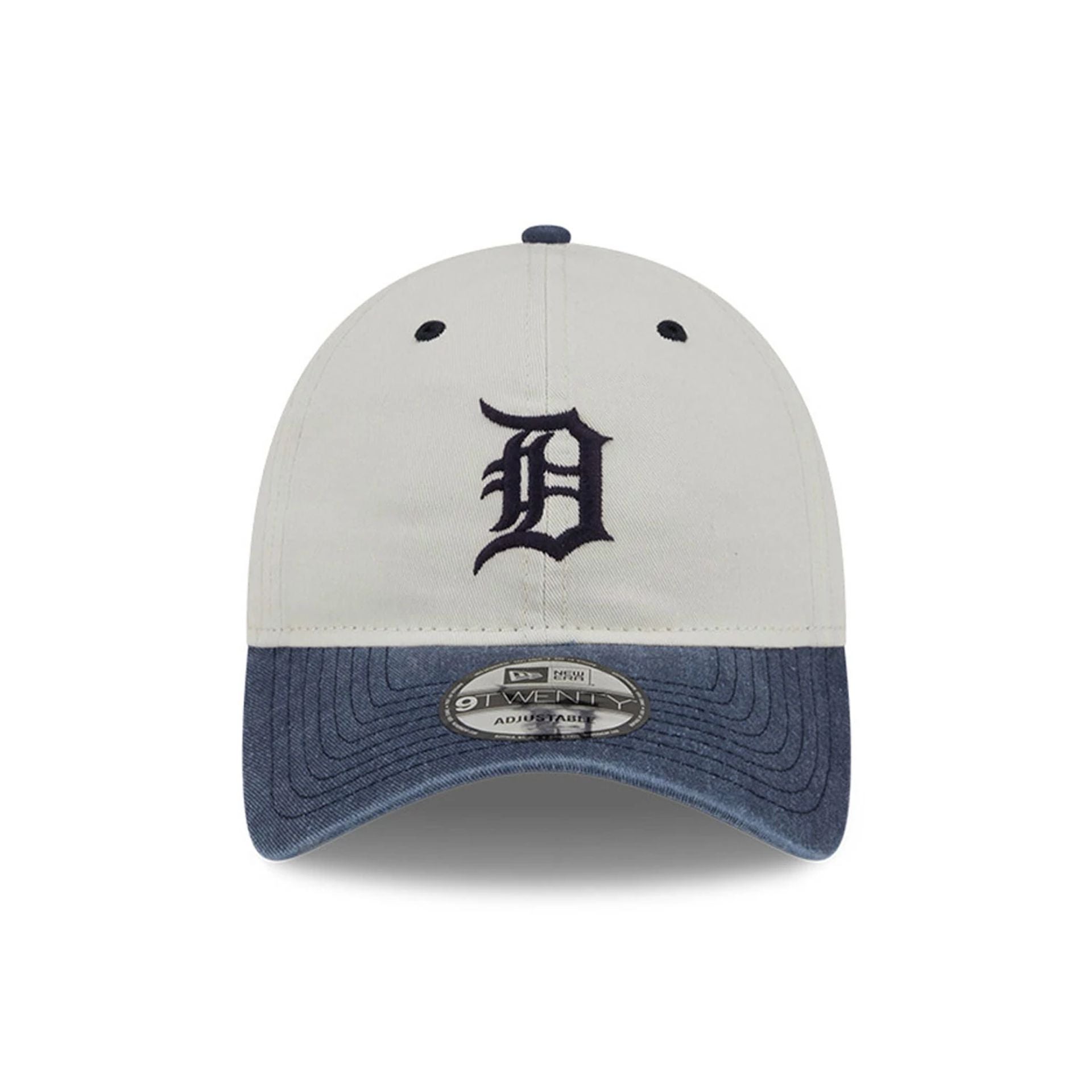 This is a Detroit Tigers Classic Sidescript White 9TWENTY Adjustable Cap 2