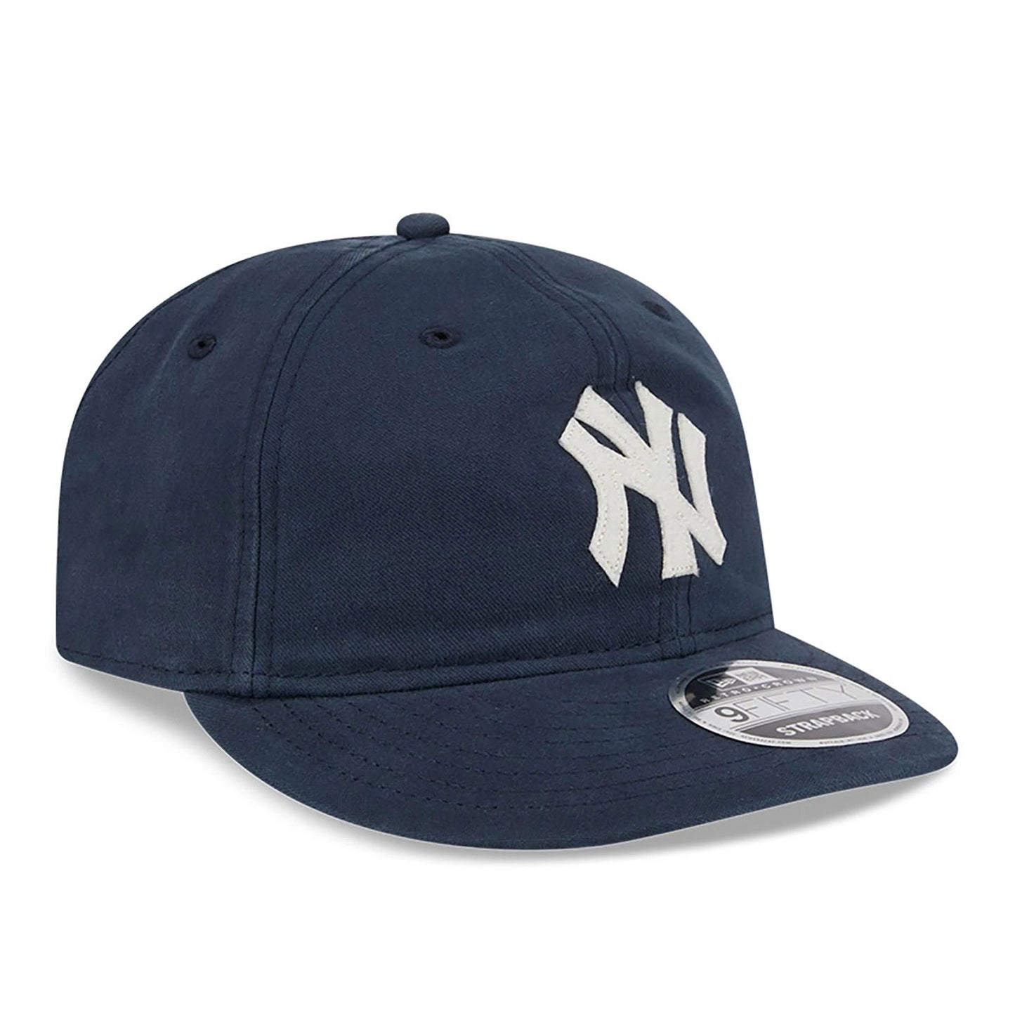 This is a New York Yankees Canvas Felt Logo Navy Retro Crown 9FIFTY Strapback Cap 4