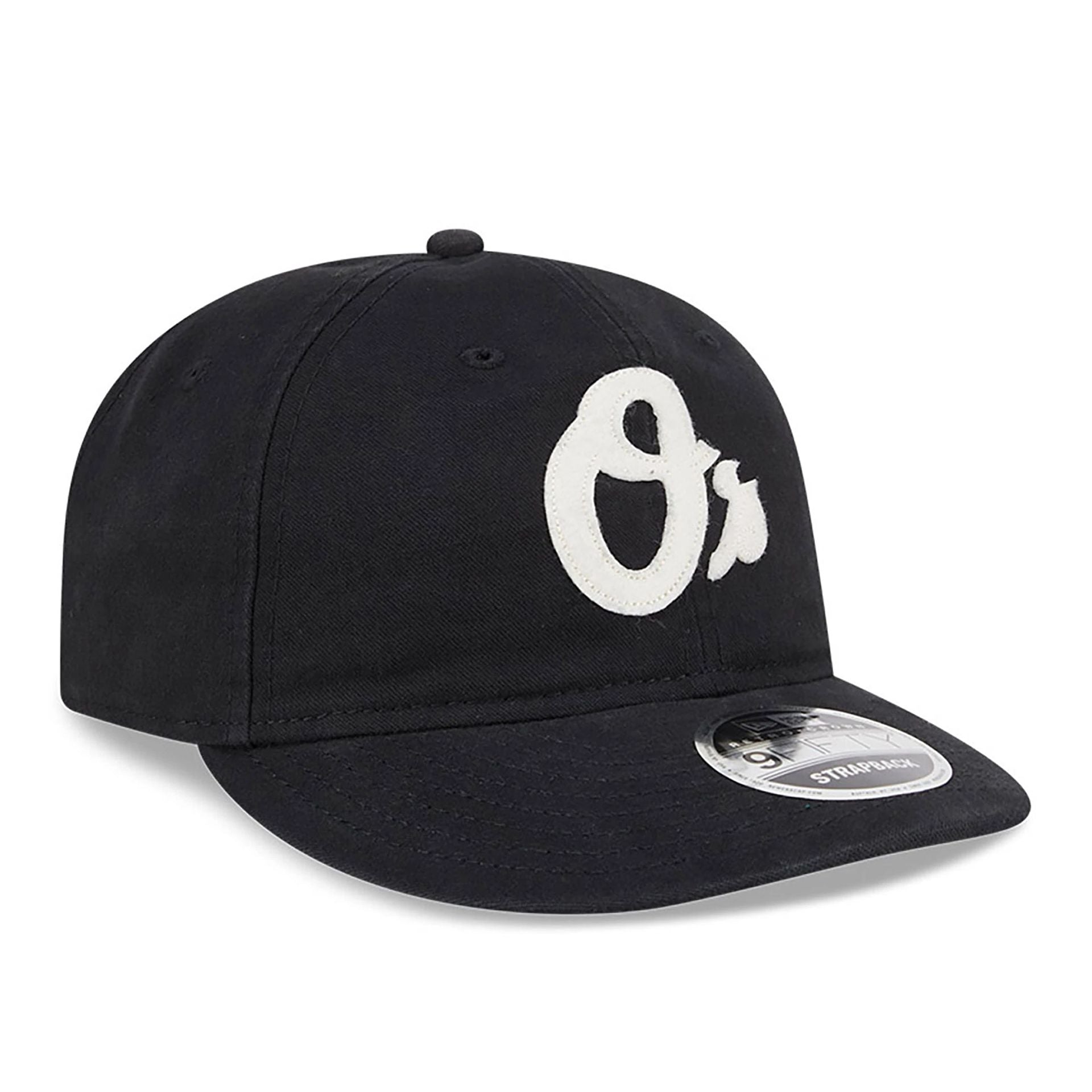 This is a Baltimore Orioles Canvas Felt Logo Black Retro Crown 9FIFTY Strapback Cap 4