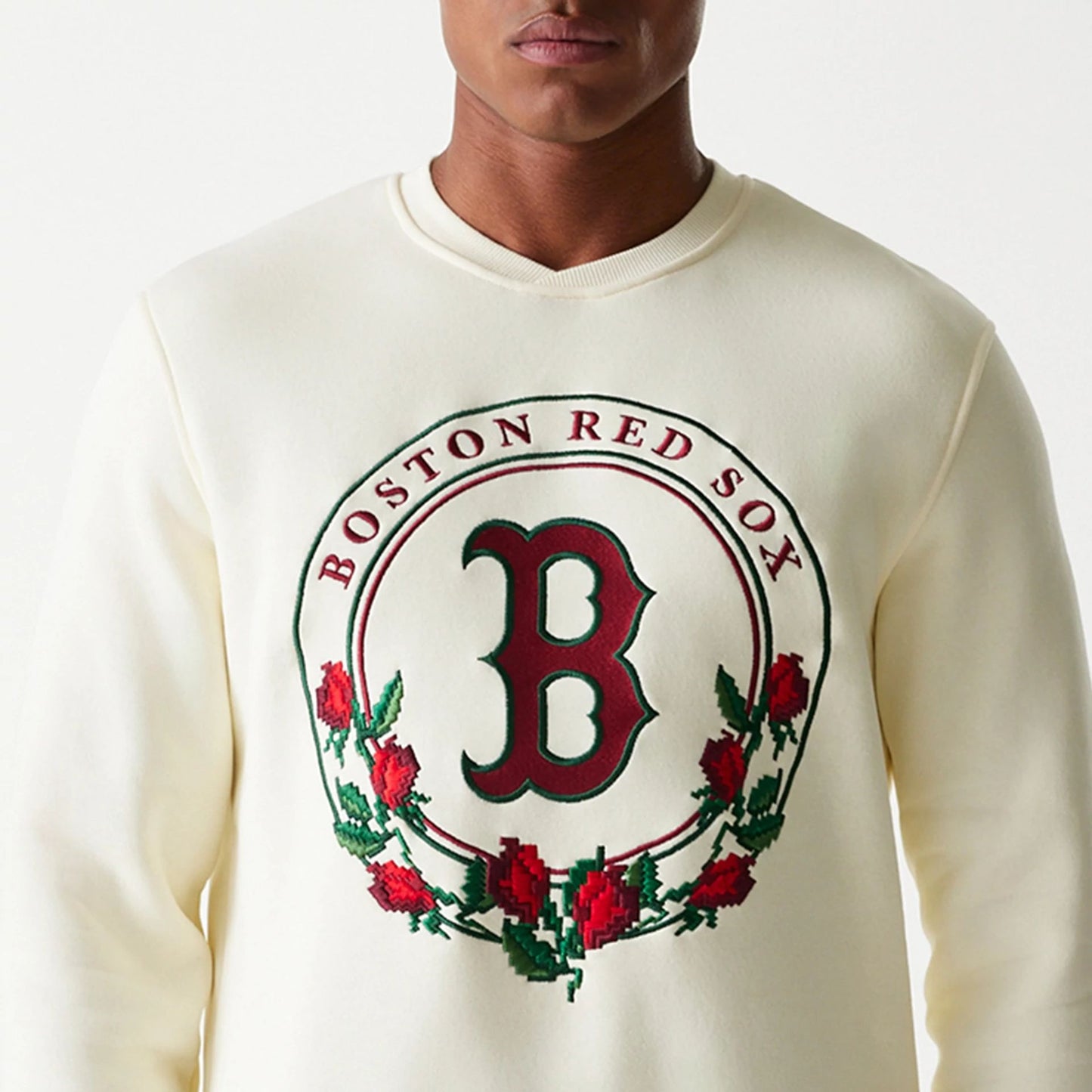 The Male model is wearing Boston Red Sox Red Roses White Crewneck Sweater 3