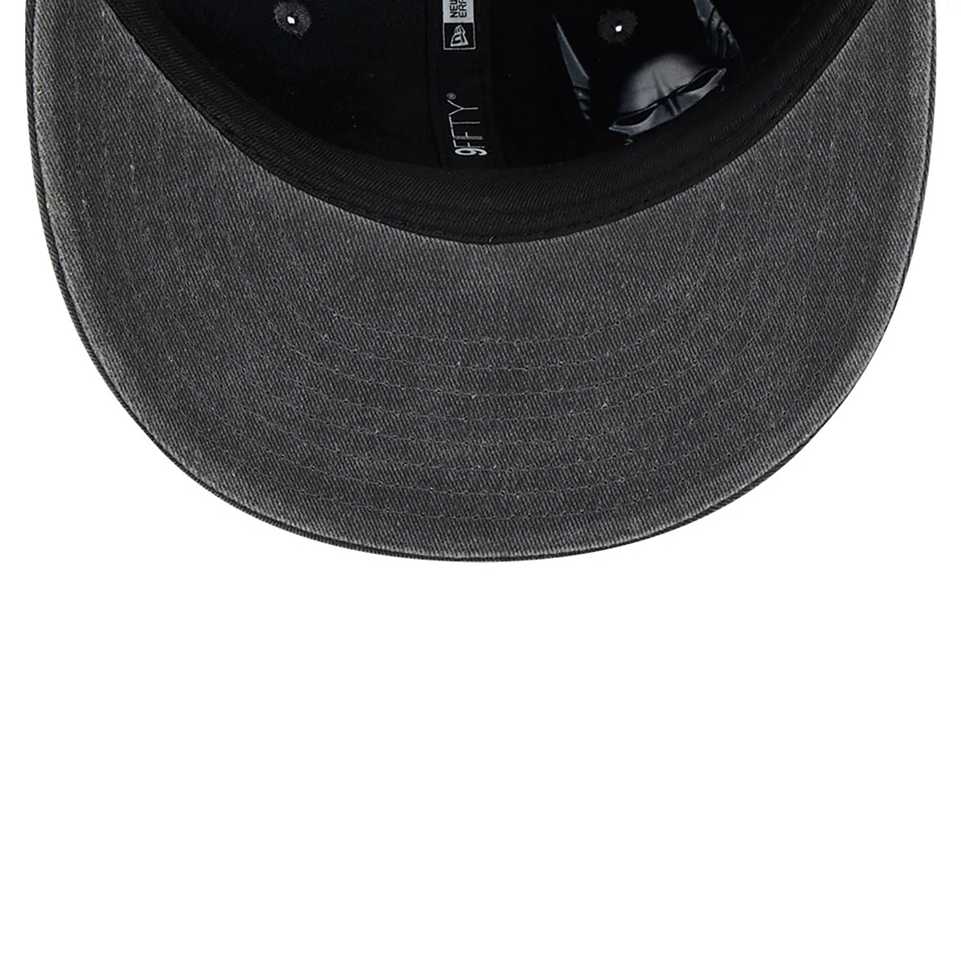 This is a Batman And Robin Black 9FIFTY Snapback Adjustable Cap 4