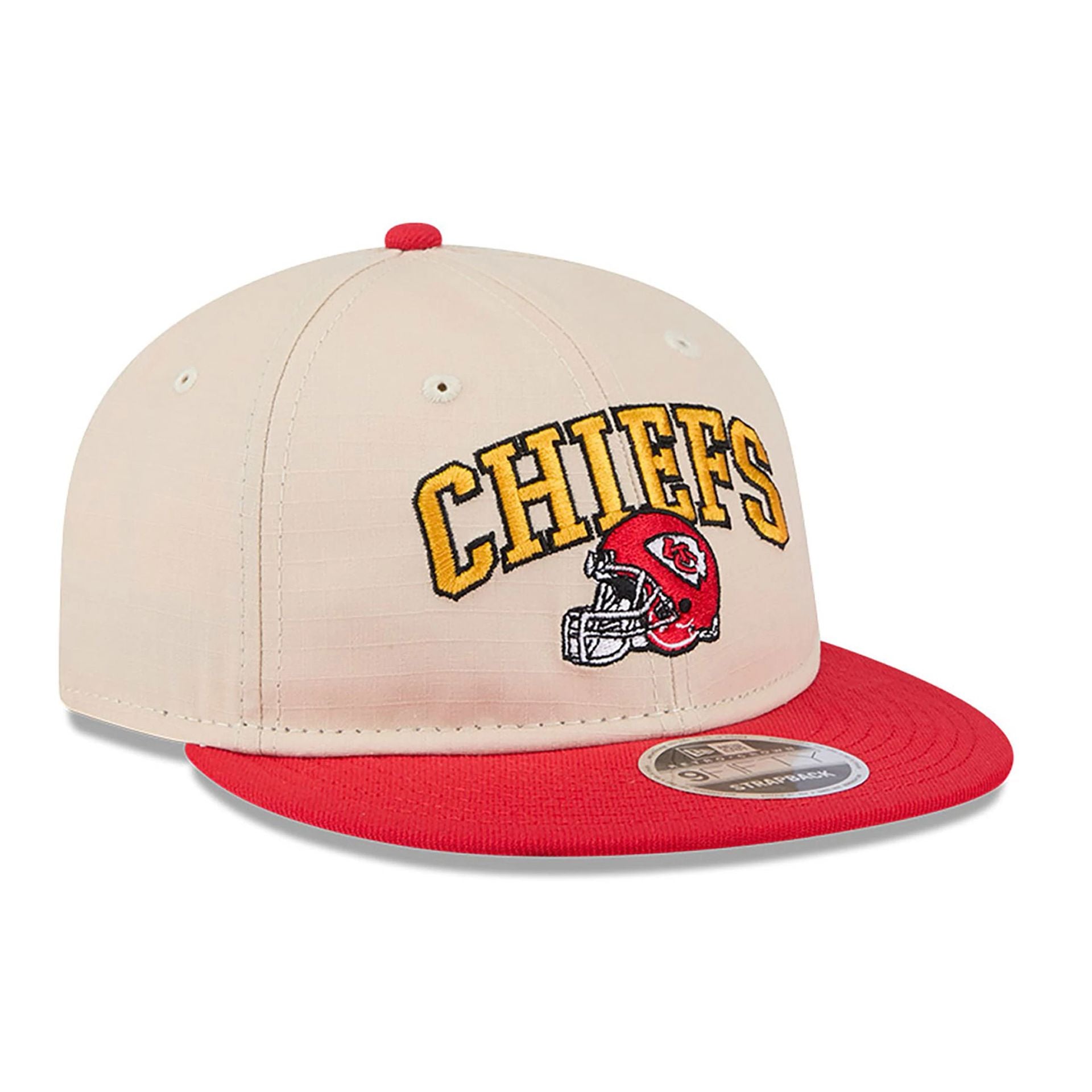 This is a Kansas City Chiefs Historic Helmet Beige Retro Crown 9FIFTY Snapback Cap 4