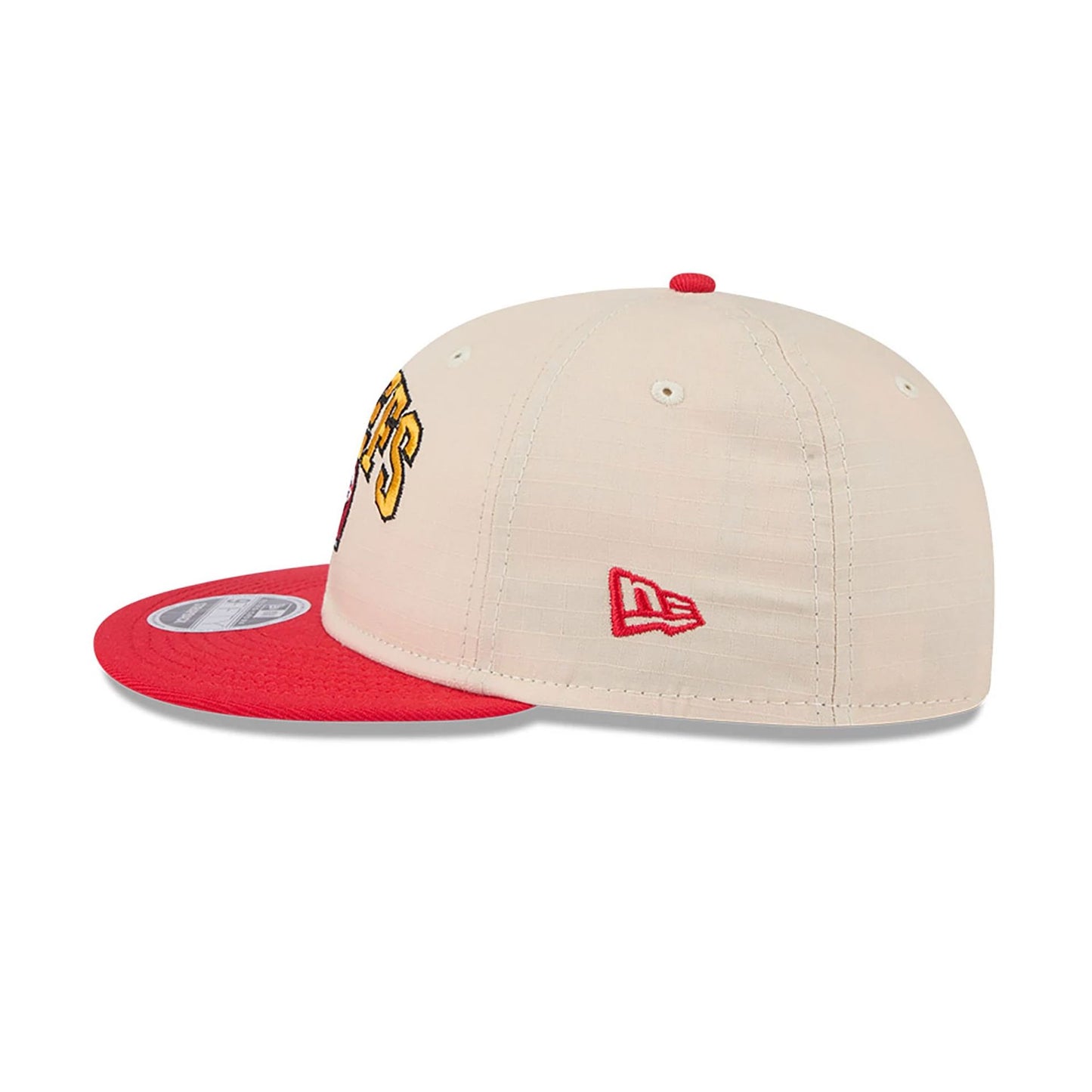 This is a Kansas City Chiefs Historic Helmet Beige Retro Crown 9FIFTY Snapback Cap 7