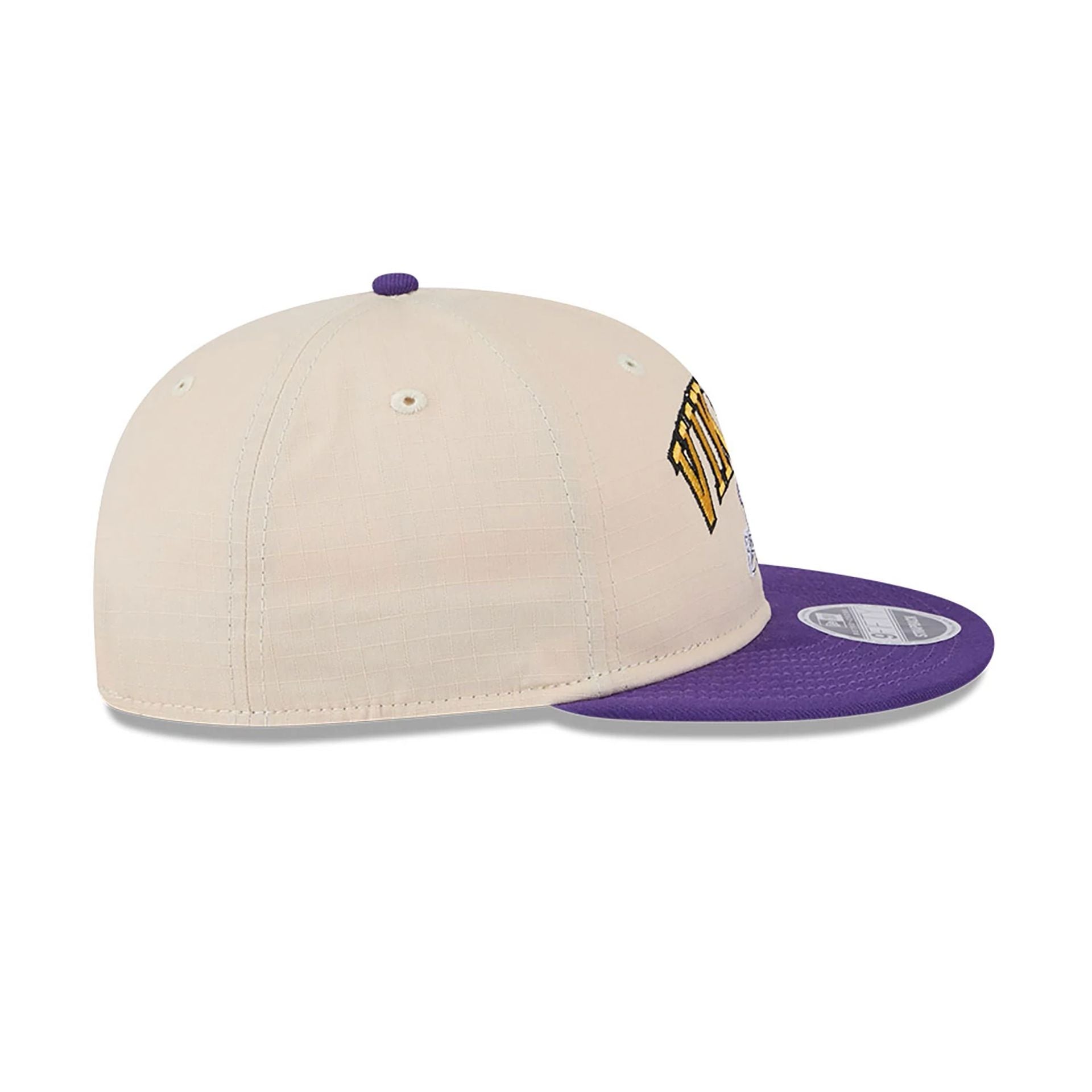 This is a Minnesota Vikings Historic Helmet Beige Retro Crown 9FIFTY Snapback Cap 6