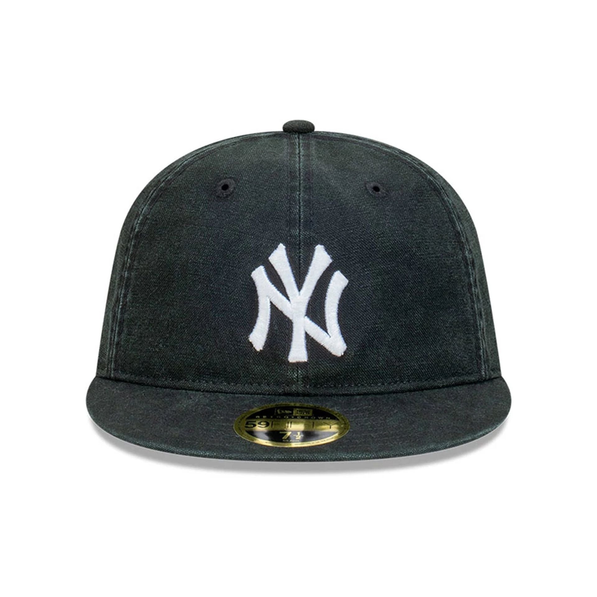 This is a New York Yankees Snow Washed Canvas Black Retro Crown 59FIFTY Fitted Cap 3