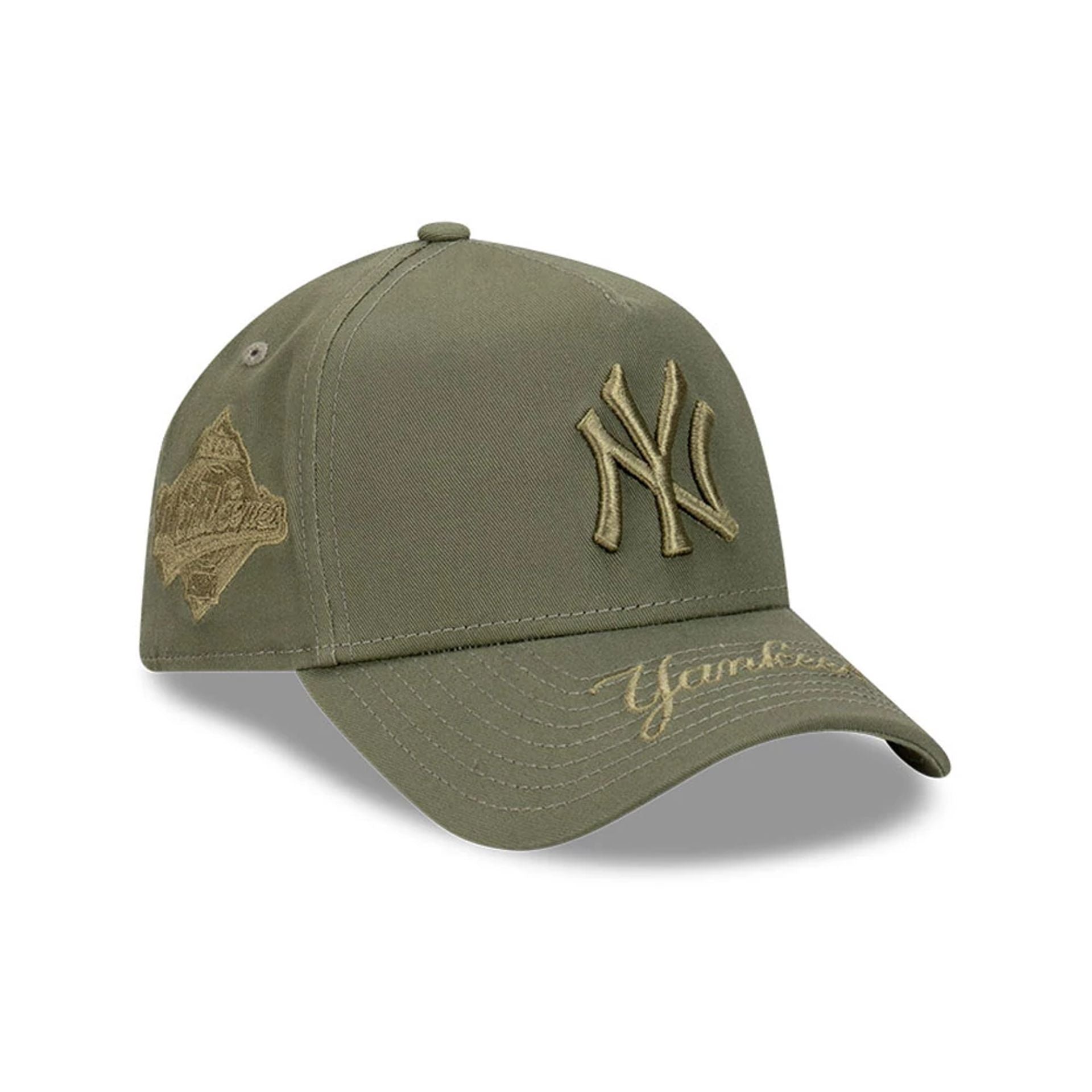 This is a New York Yankees Tonal Green 9FORTY A-Frame Adjustable Cap 1