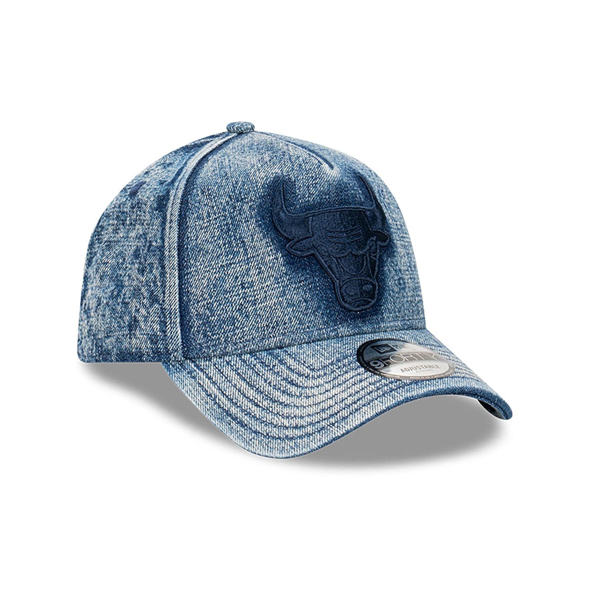 This is a Chicago Bulls Denim Snow Wash Navy 9FORTY A-Frame Adjustable Cap 3