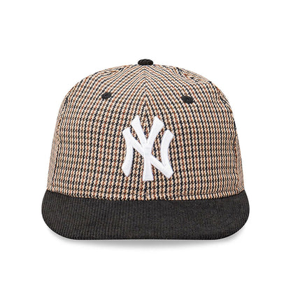 This is a New York Yankees Houndstooth Brown Retro Crown 9FIFTY Snapback Cap 3