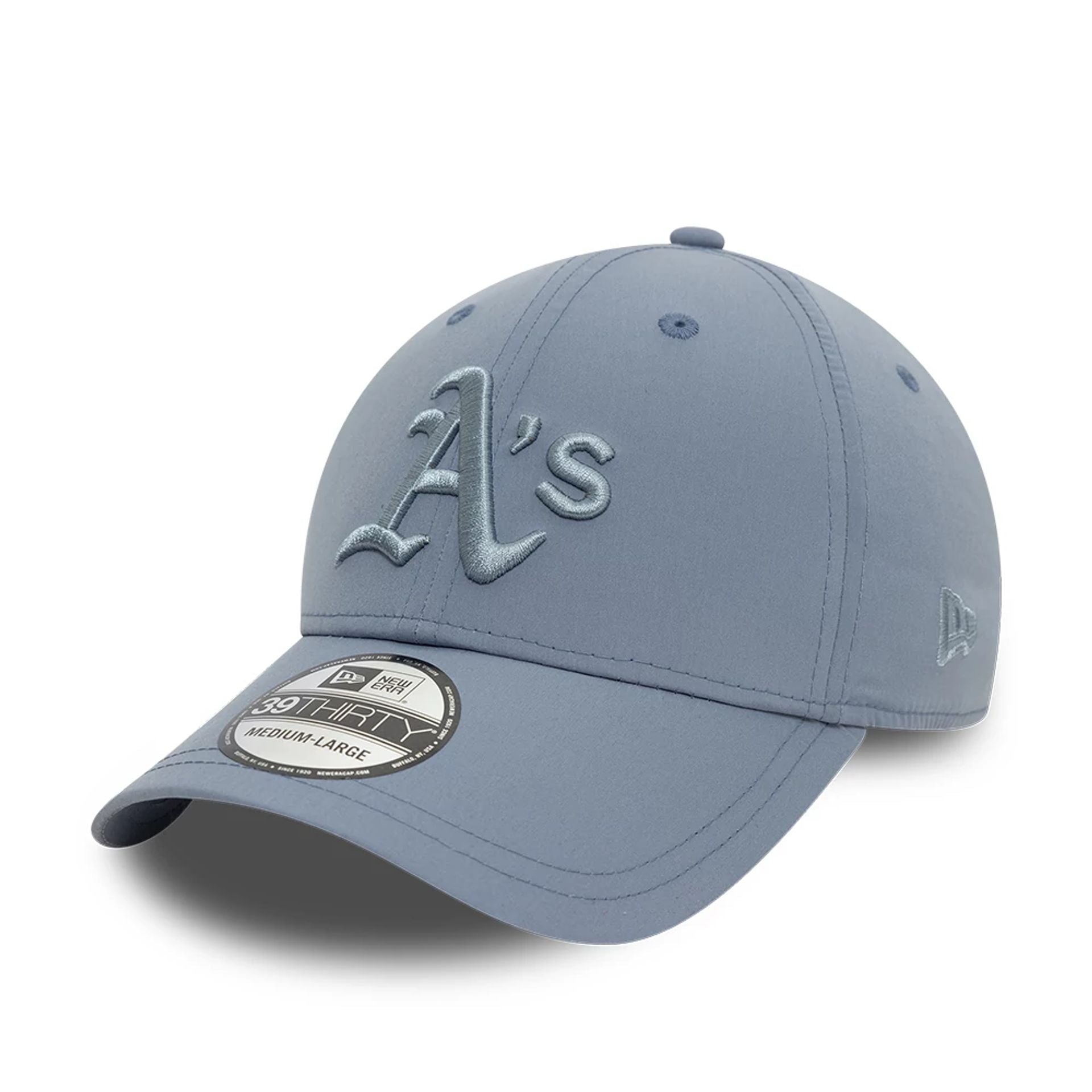 This is a Oakland Athletics Tech Nylon Dark Grey 39THIRTY Stretch Fit Cap 1