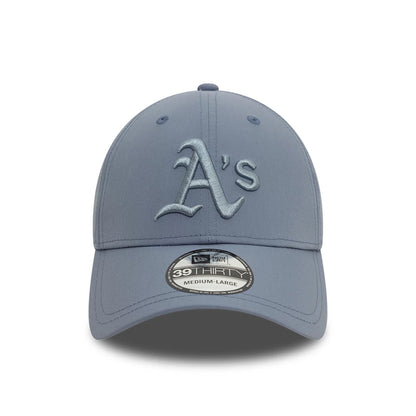 This is a Oakland Athletics Tech Nylon Dark Grey 39THIRTY Stretch Fit Cap 6