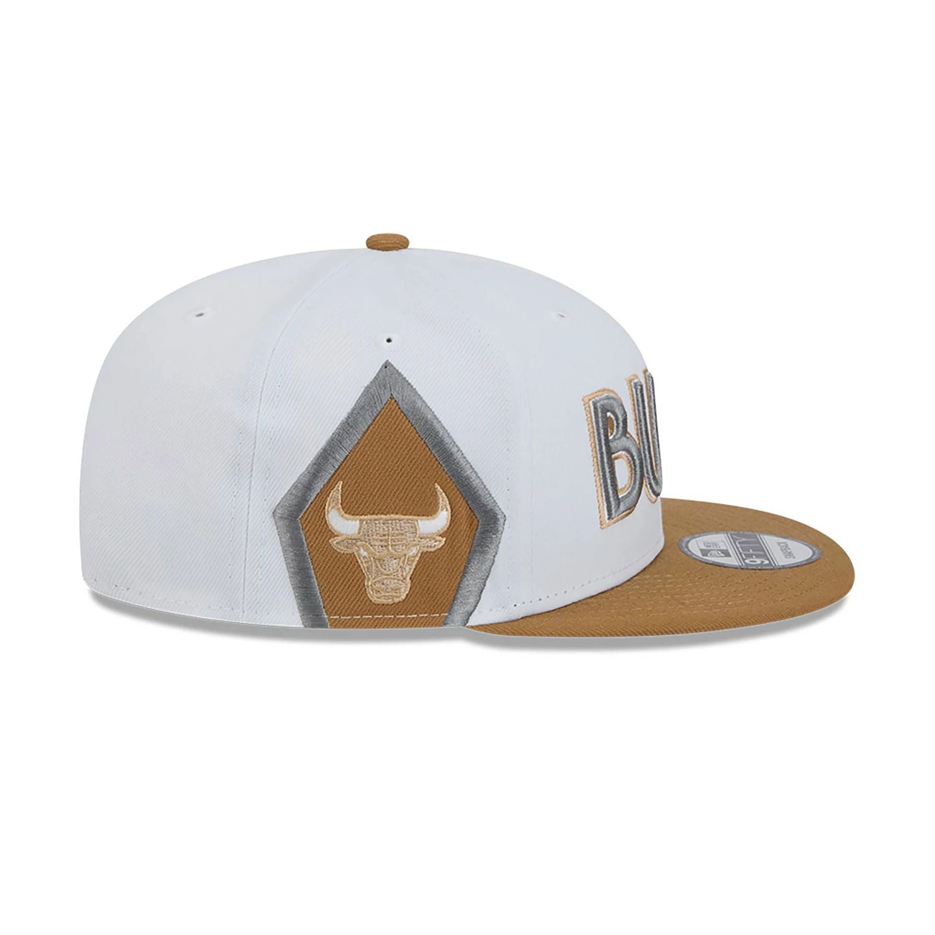 This is a Chicago Bulls NBA City Edition White 9FIFTY Snapback Cap 6