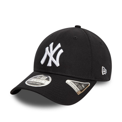 This is a New York Yankees MLB Black 9FORTY Stretch Snap Adjustable Cap 1