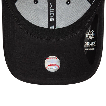 This is a New York Yankees MLB Black 9FORTY Stretch Snap Adjustable Cap 5