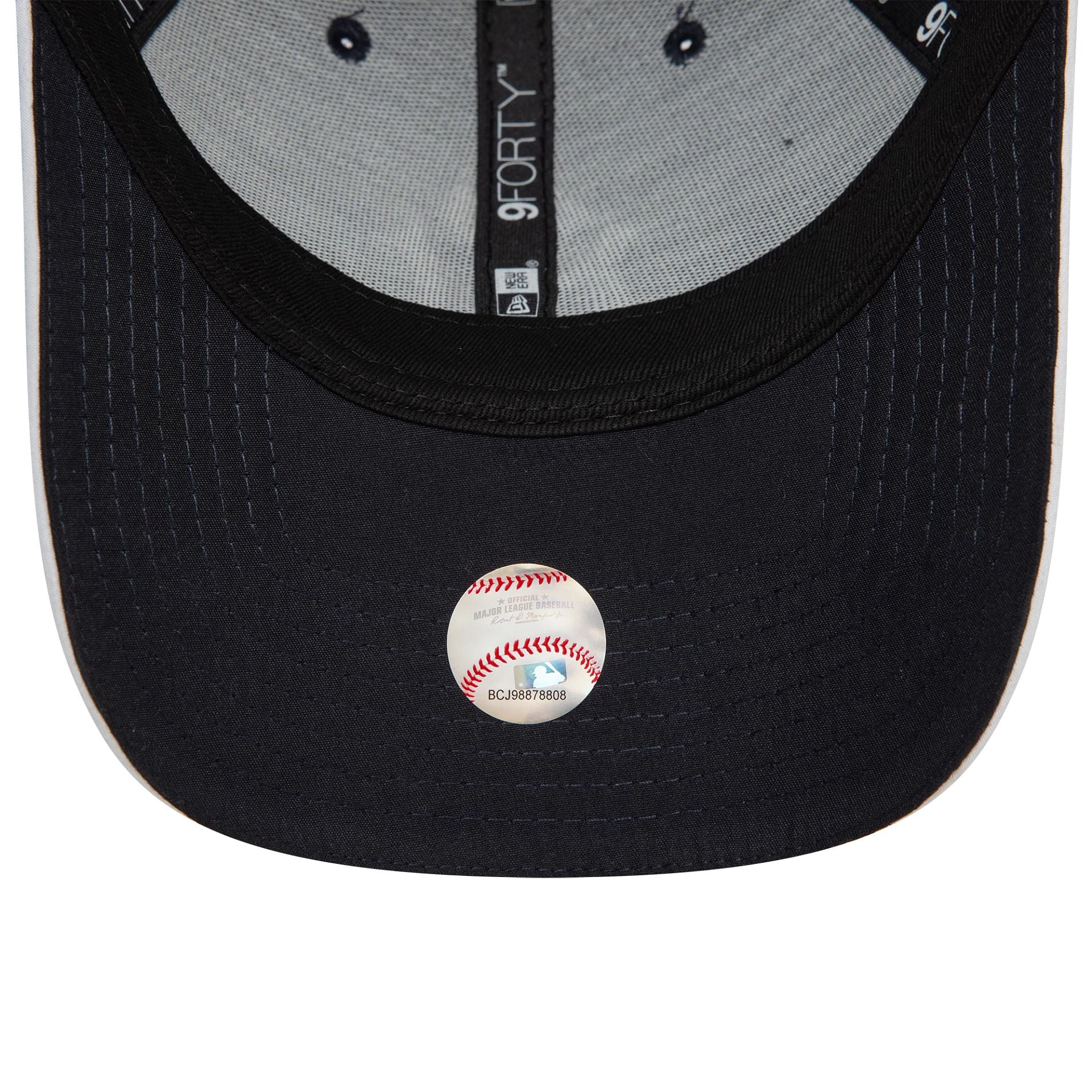 This is a New York Yankees Microfibre Navy 9FORTY Adjustable Cap 5