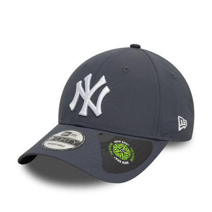 This is a New York Yankees Recycled Grey 9FORTY Adjustable Cap 1