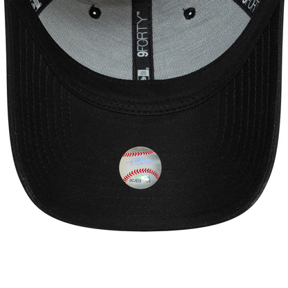 This is a LA Dodgers Team Outline Black 9FORTY Adjustable Cap 5