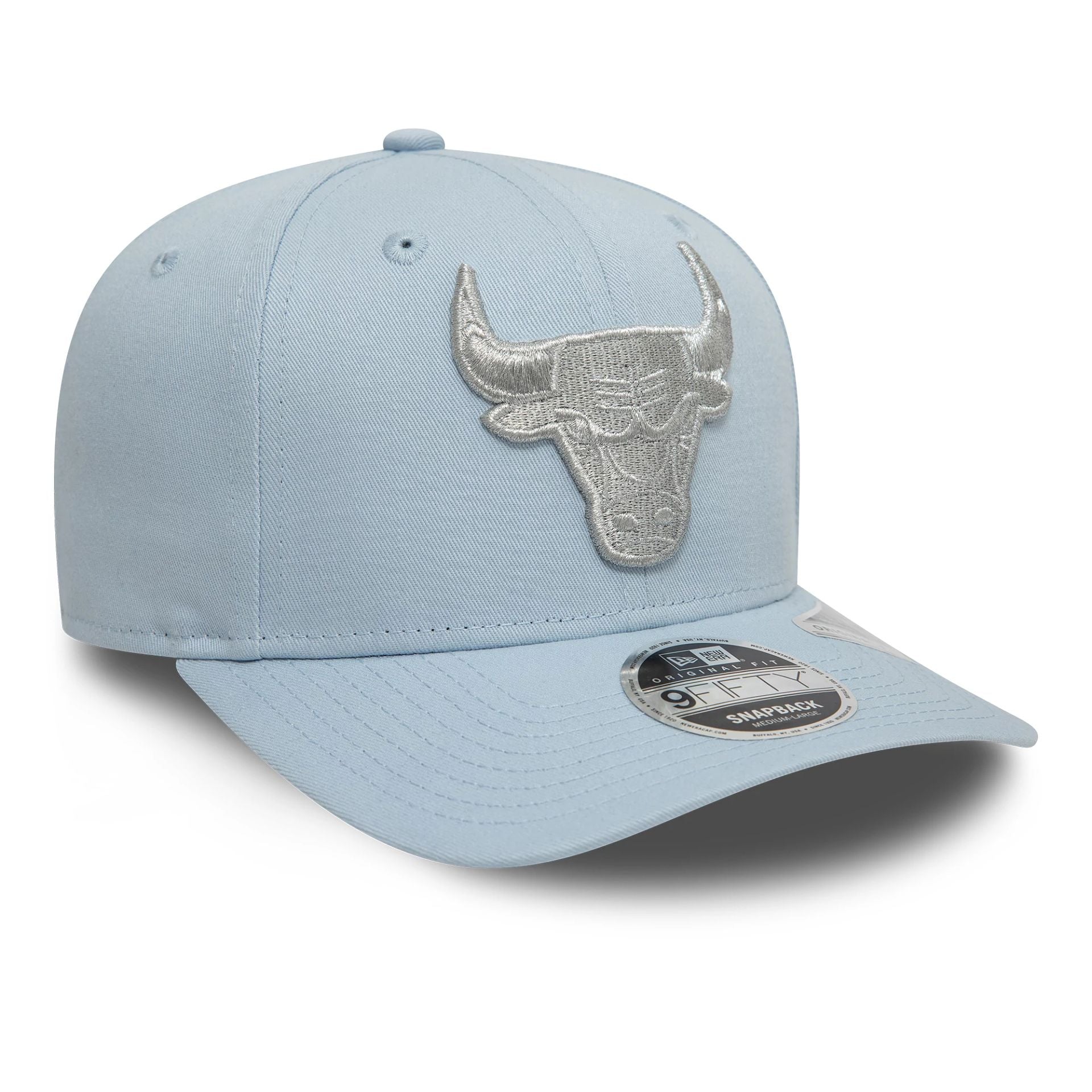 This is a Chicago Bulls Metallic Pastel Blue 9FIFTY Original Fit Snapback Adjustable Cap 3