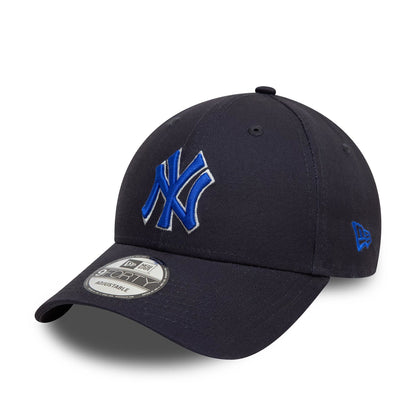 This is a New York Yankees Side Patch Navy 9FORTY Adjustable Cap 3