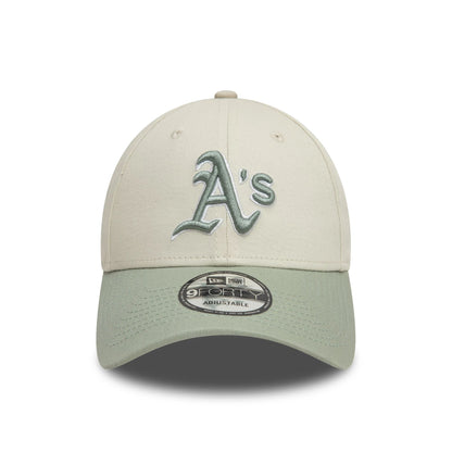 This is a Oakland Athletics World Series Patch Cream 9FORTY Adjustable Cap 2