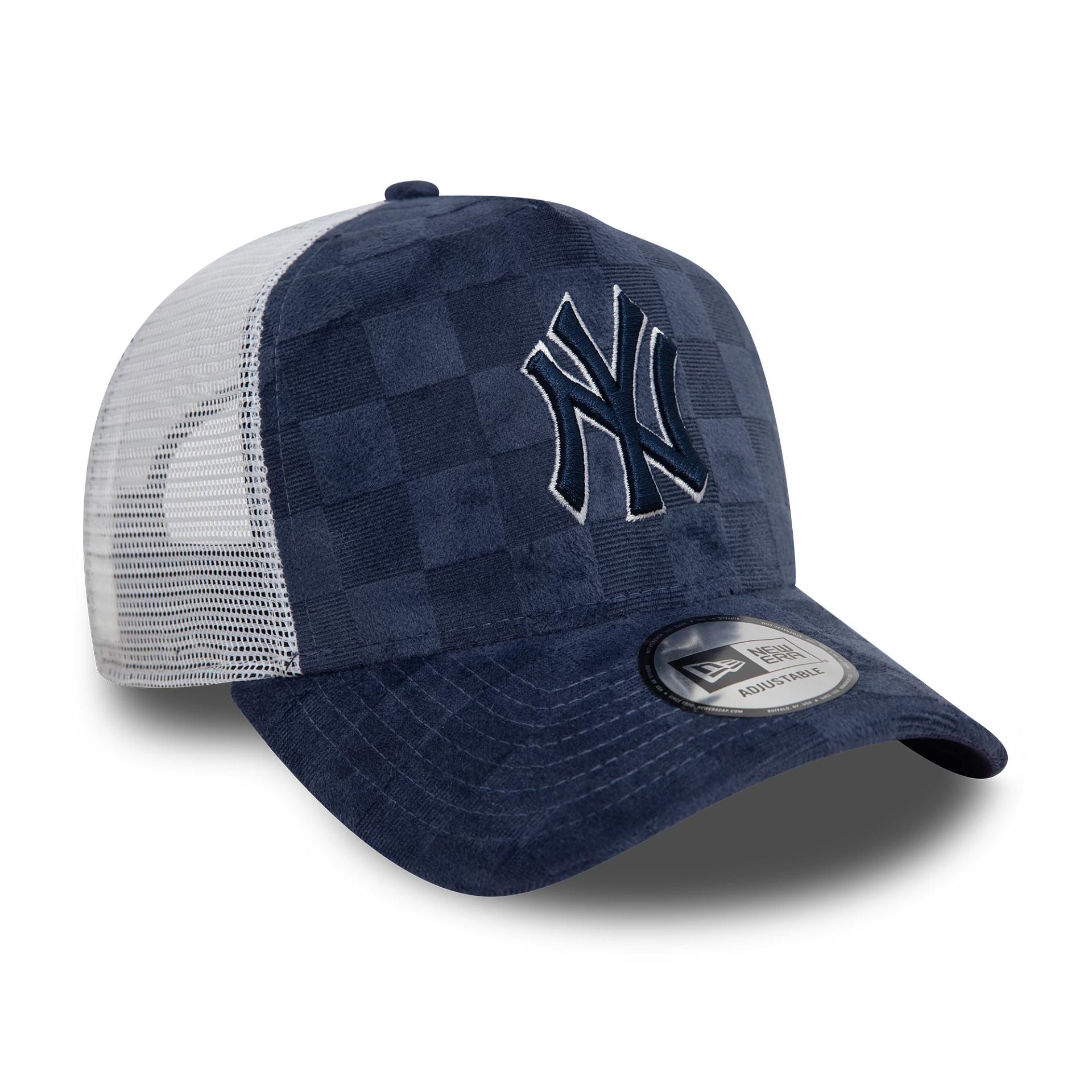 This is a New York Yankees Tonal Check Navy 9FORTY A-Frame Trucker Adjustable Cap 3