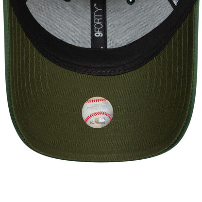 This is a Oakland Athletics Womens Satin Dark Green 9FORTY Adjustable Cap 5