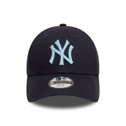 This is a New York Yankees Child League Essential Navy 9FORTY Adjustable Cap 2