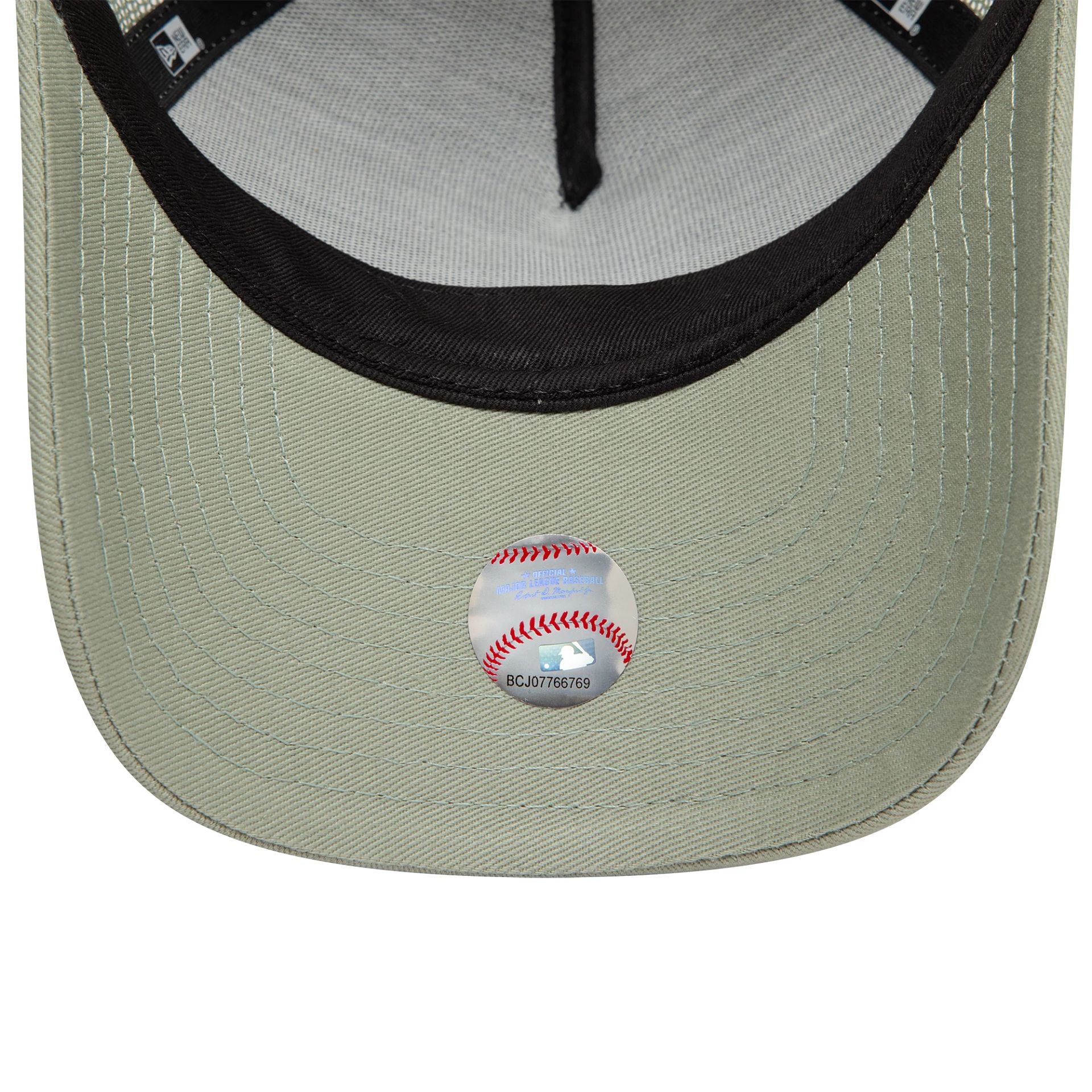 This is a LA Dodgers Child League Essential Pastel Green 9FORTY A-Frame Trucker Adjustable Cap 5