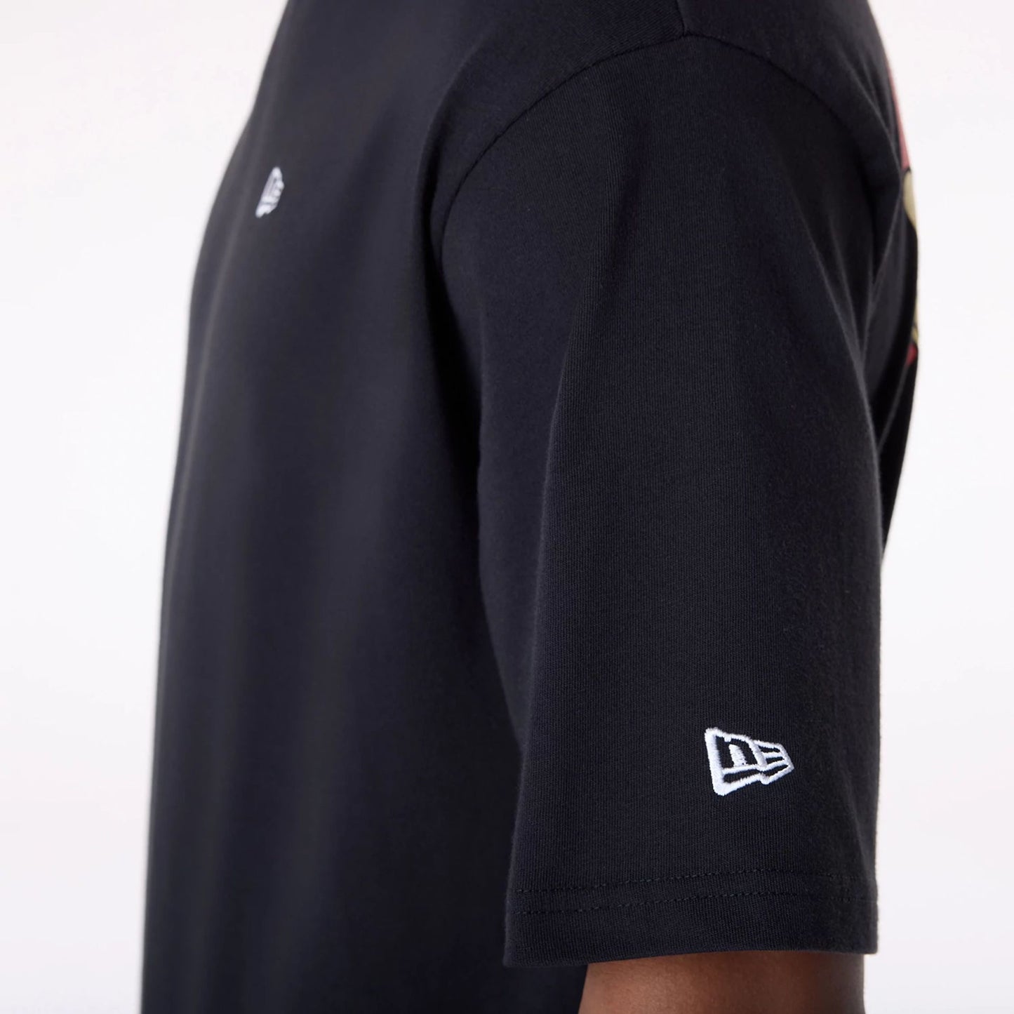 The Male model is wearing New Era Baseball Graphic Black Oversized T-Shirt 4