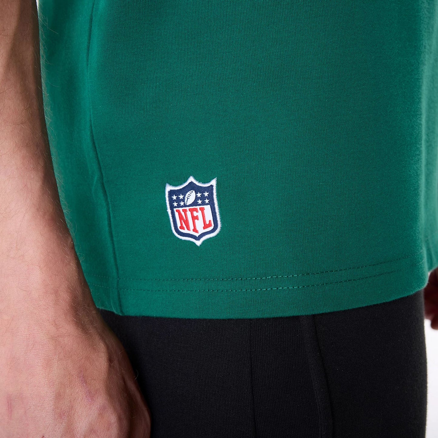 The Male model is wearing New York Jets NFL Graphic Green T-Shirt 4