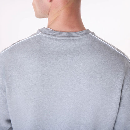 The Male model is wearing Kansas City Chiefs NFL Graphic Grey Crew Neck Sweater 7