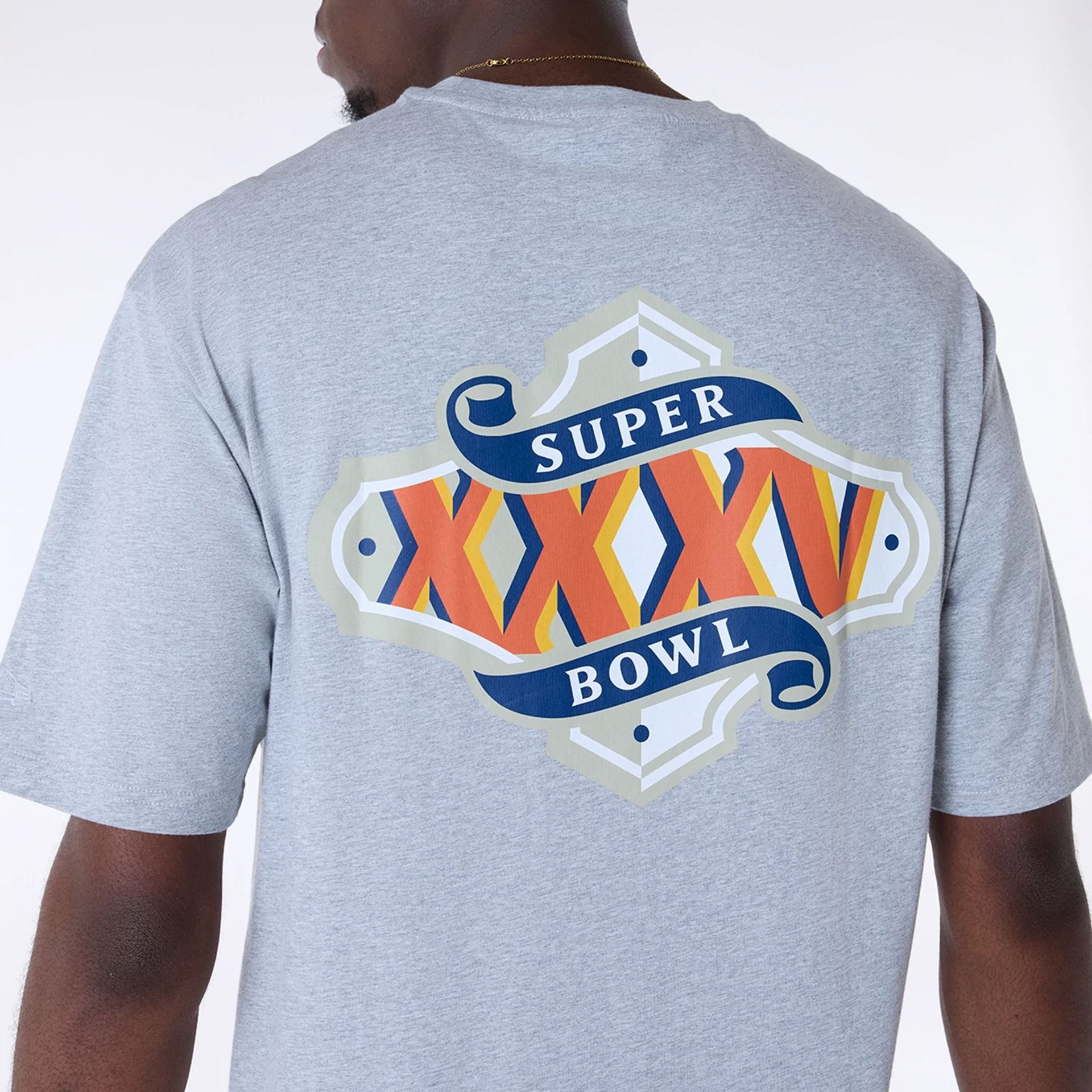 The Male model is wearing Baltimore Ravens Super Bowl Graphic Grey Oversized T-Shirt 5