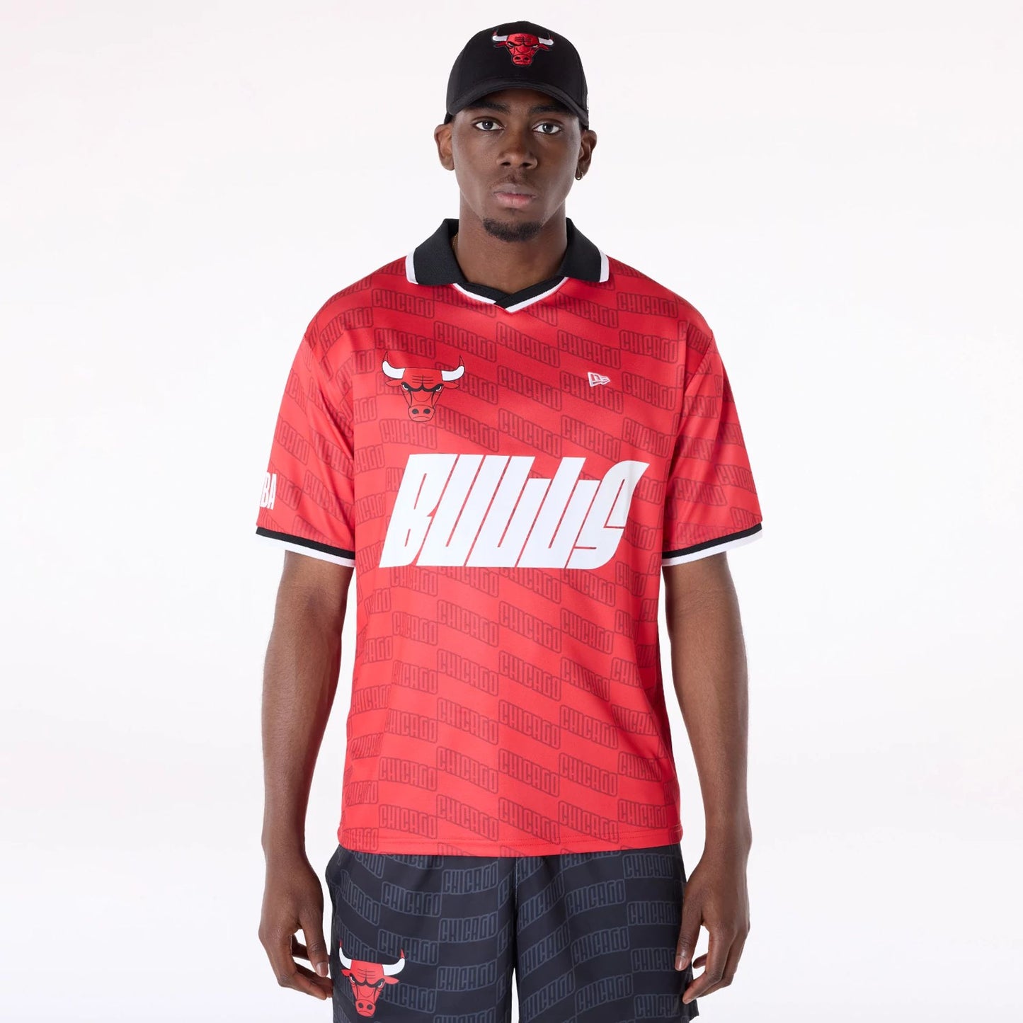 The Male model is wearing Chicago Bulls NBA Soccer Red Oversized T-Shirt 1