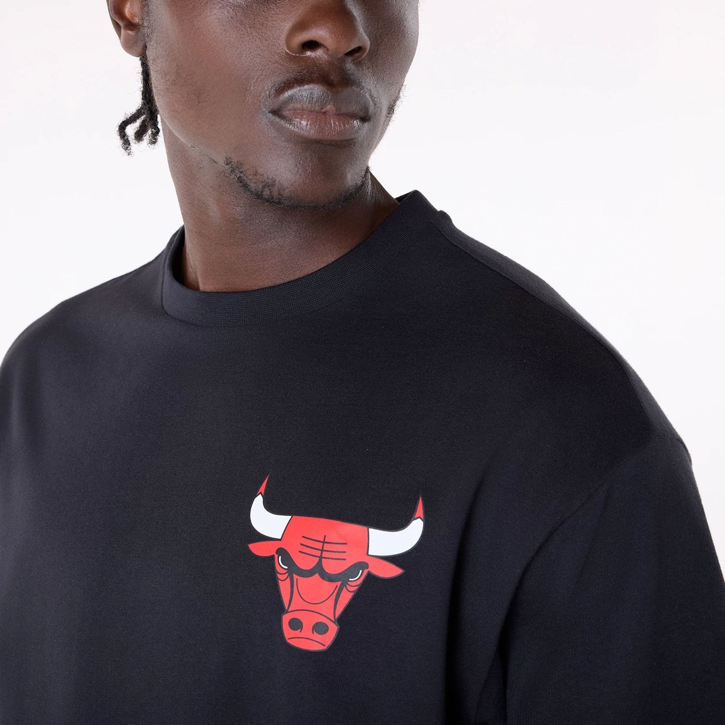 The Male model is wearing Chicago Bulls NBA Font Graphic Black T-Shirt 4