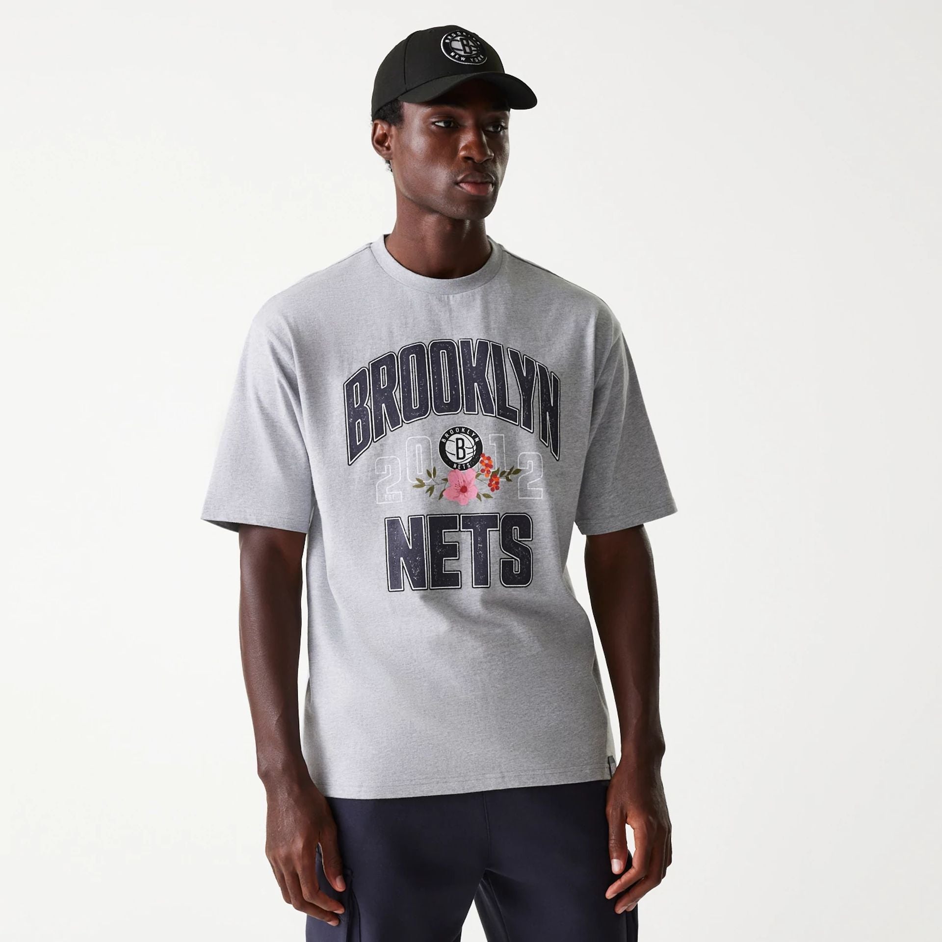 The Male model is wearing Brooklyn Nets NBA Distressed Grey Oversized T-Shirt 1