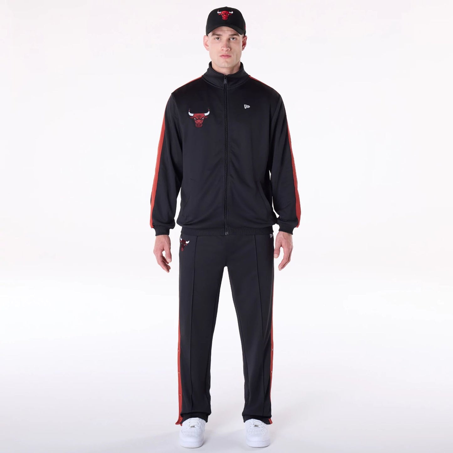 The Male model is wearing Chicago Bulls NBA Straight Black Joggers 3