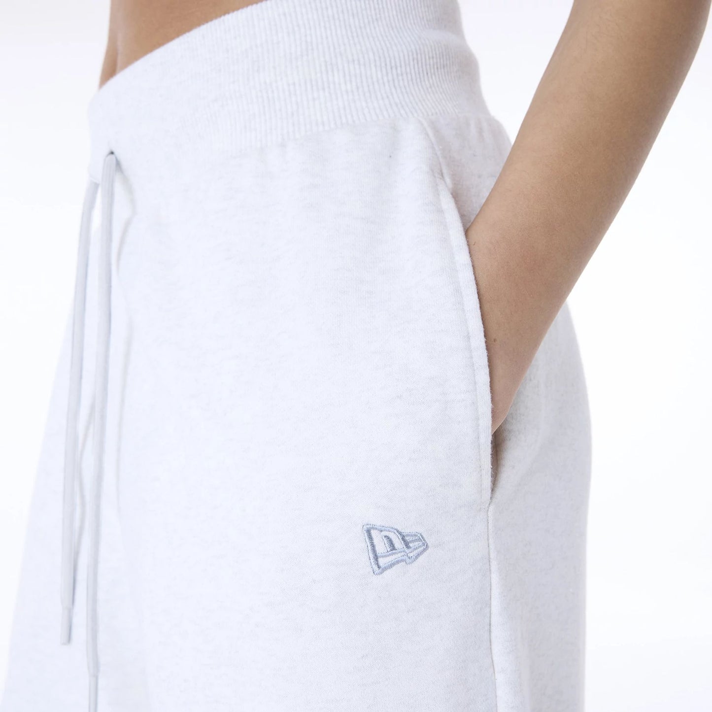 The Female model is wearing LA Dodgers Womens MLB League Essential Pastel Grey Fleece Joggers 6