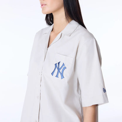 The Female model is wearing New York Yankees Womens MLB Script Revere Light Beige T-Shirt 2