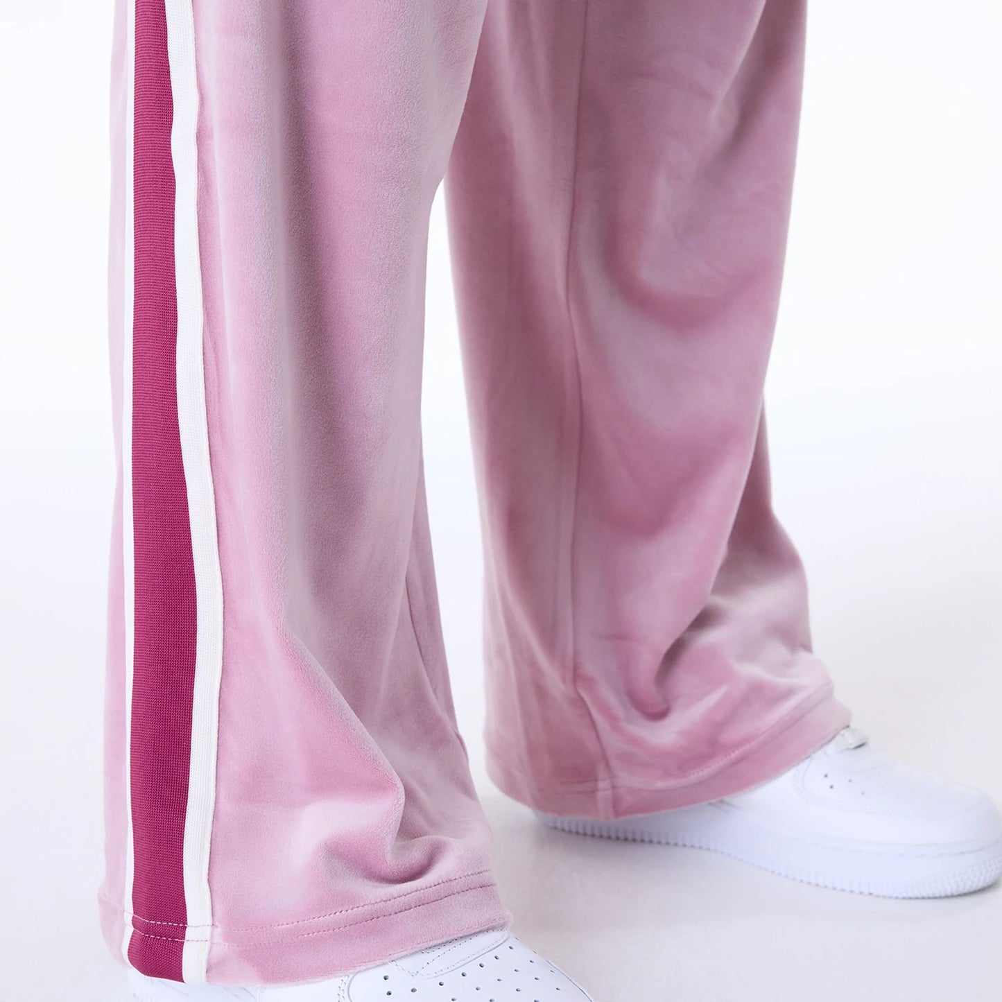 The Female model is wearing LA Dodgers Womens MLB Velour Dark Pink Joggers 7