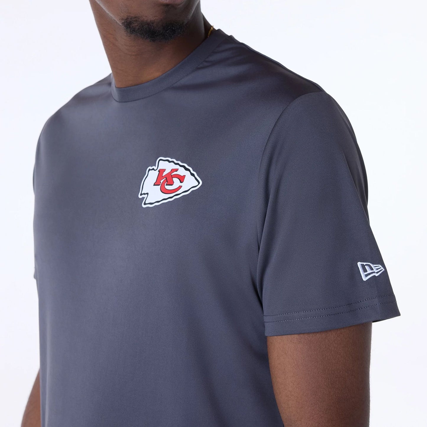 The Male model is wearing Kansas City Chiefs NFL Essentials Dark Grey T-Shirt 8